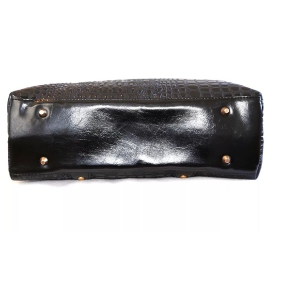 The Belinda Crocodile Embossed Vegan Leather Bag - Picture 7 of 8